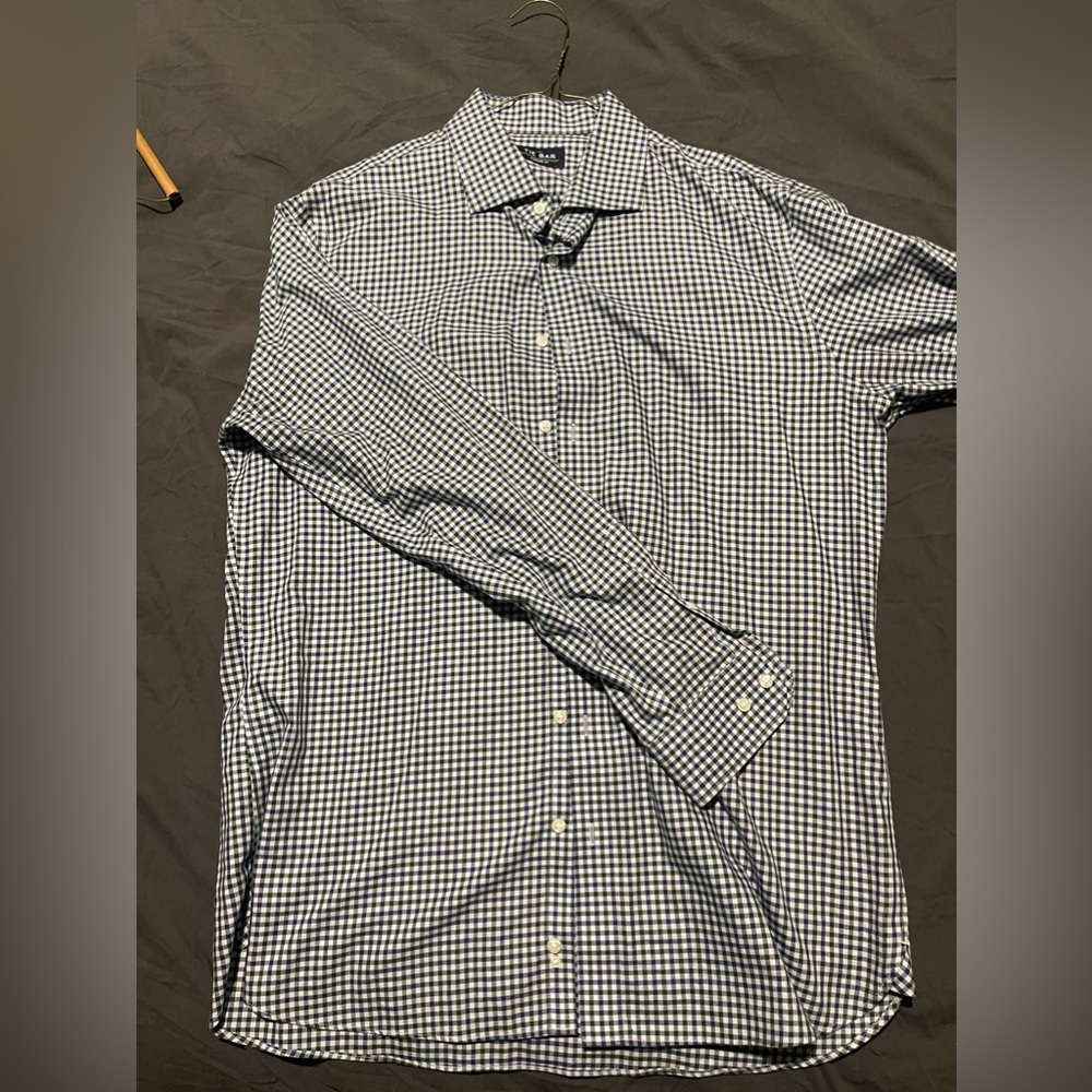 Men’s long sleeve dress shirt
